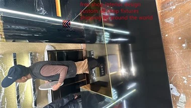 High -end parfumdisplay voor Duty Free Shop