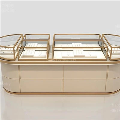 Solstice Cove gelaagde gebogen sieradenvitrine met crèmekleurige basis en gepolijste gouden rand