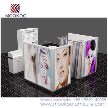 Make-up display showcase
